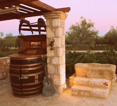 Agro Art Boutique And Luxury Villa Vanato